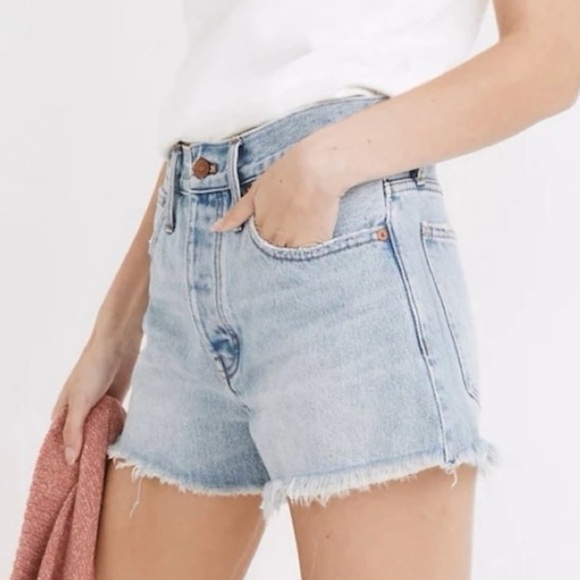 Madewell Light Wash Cut Off Relaxed Denim Short - Picture 1 of 7